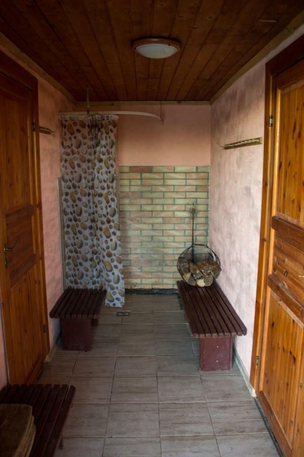 "Ziedkalni" Villa Bīriņi Dış mekan fotoğraf